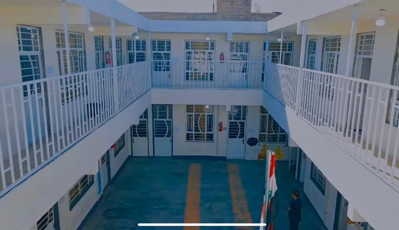 ساحة وممرات مدارس زهور بغداد